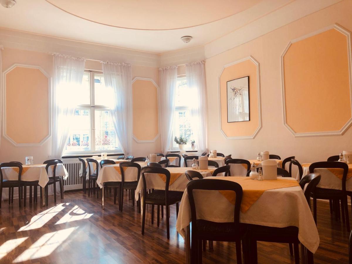 Castell Am Kurfürstendamm 3*